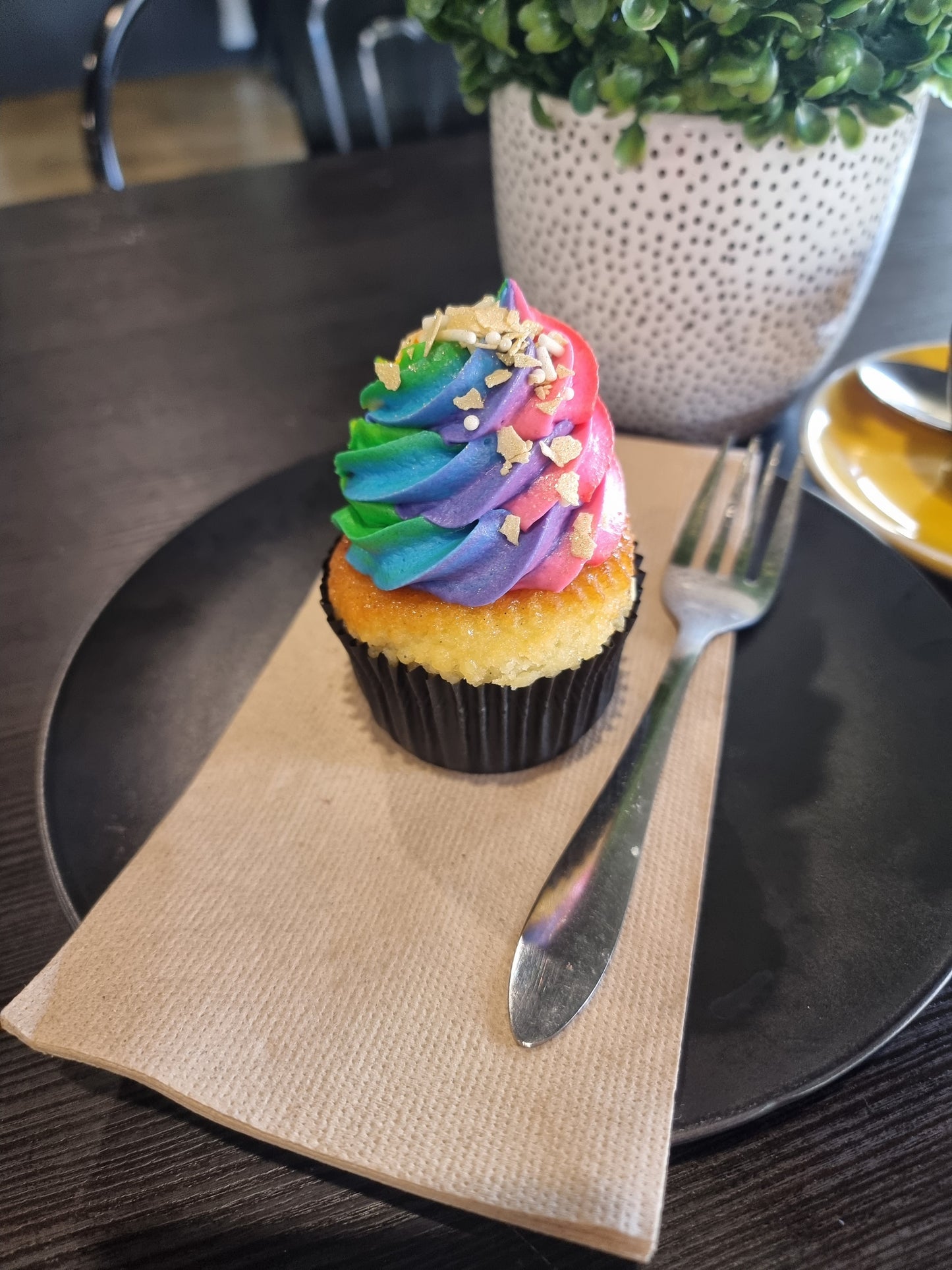 Rainbow Cupcake GF NF 100g (16)