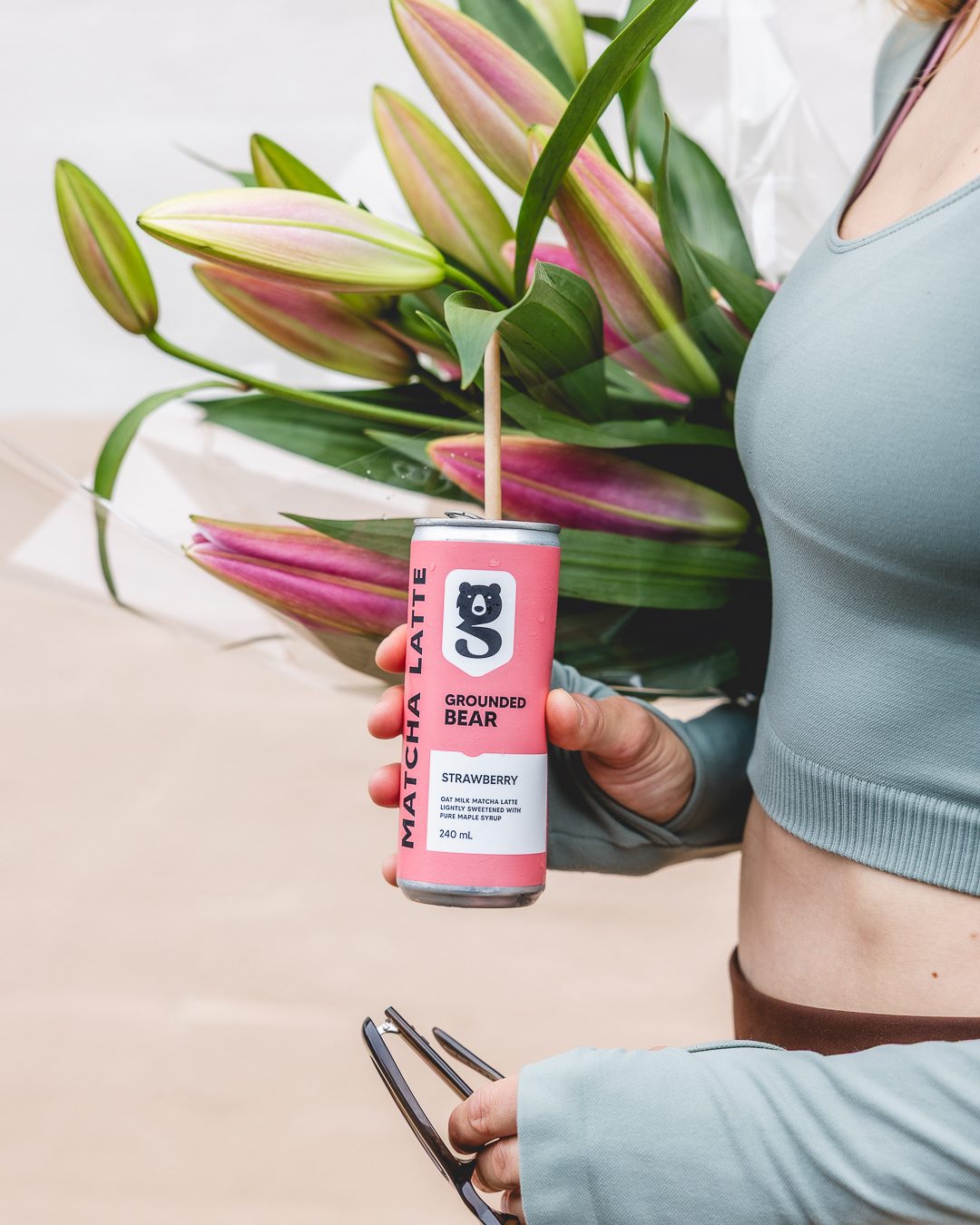 Grounded Bear STRAWBERRY Matcha Latte - 240ml can