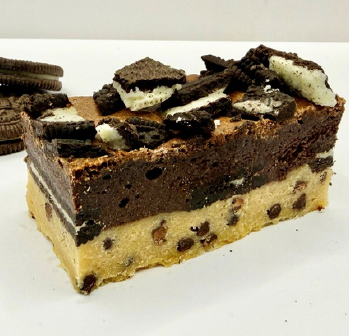 Slice - Cookie Dough Brownie with Oreo (10)