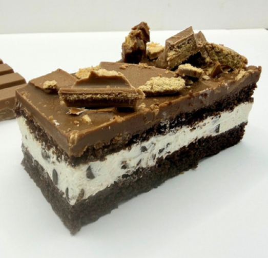 Slice - Vanilla Cream with Kit Kat (10)