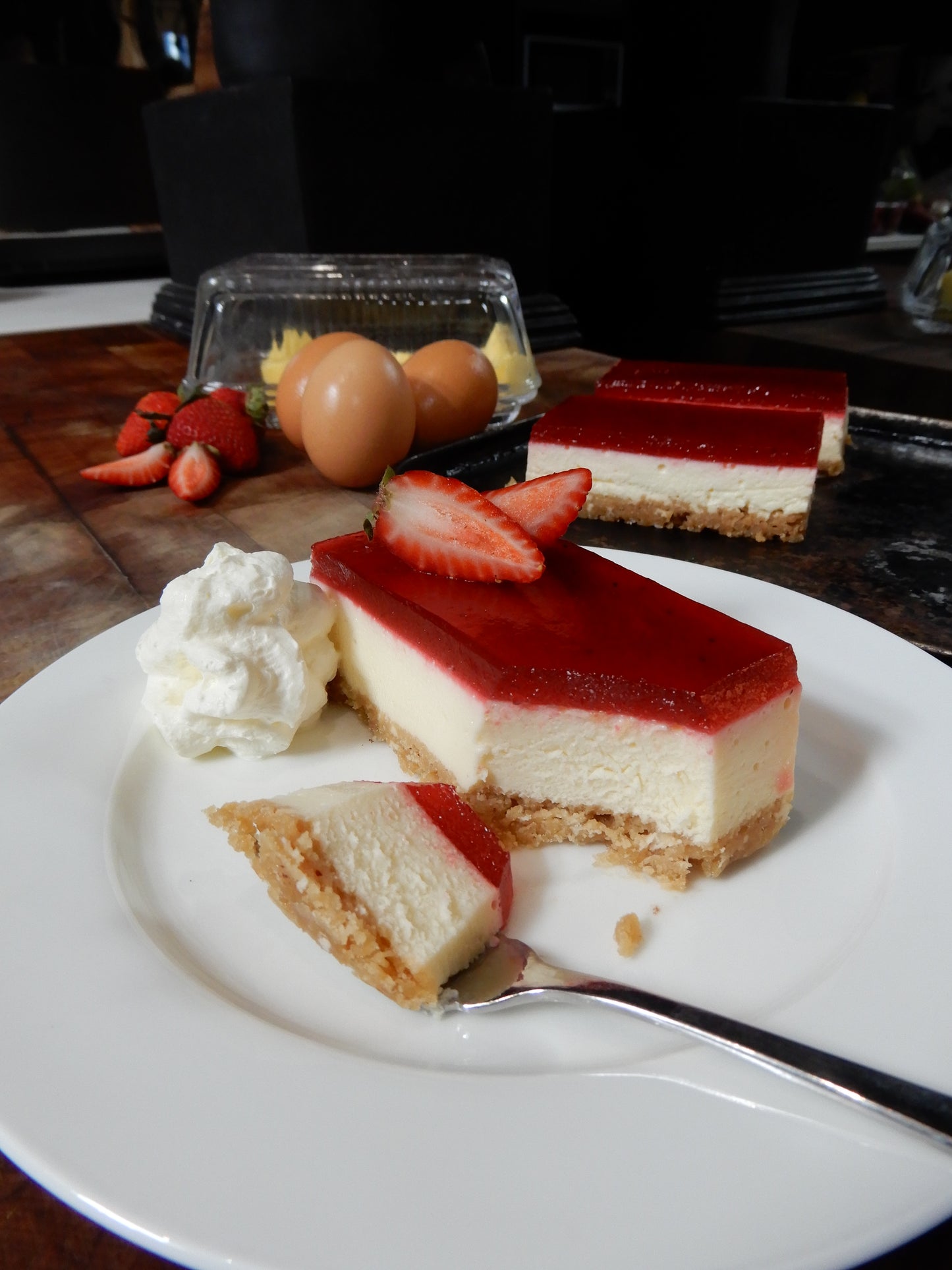 Strawberry Jelly Cheesecake GF (12) Trezona